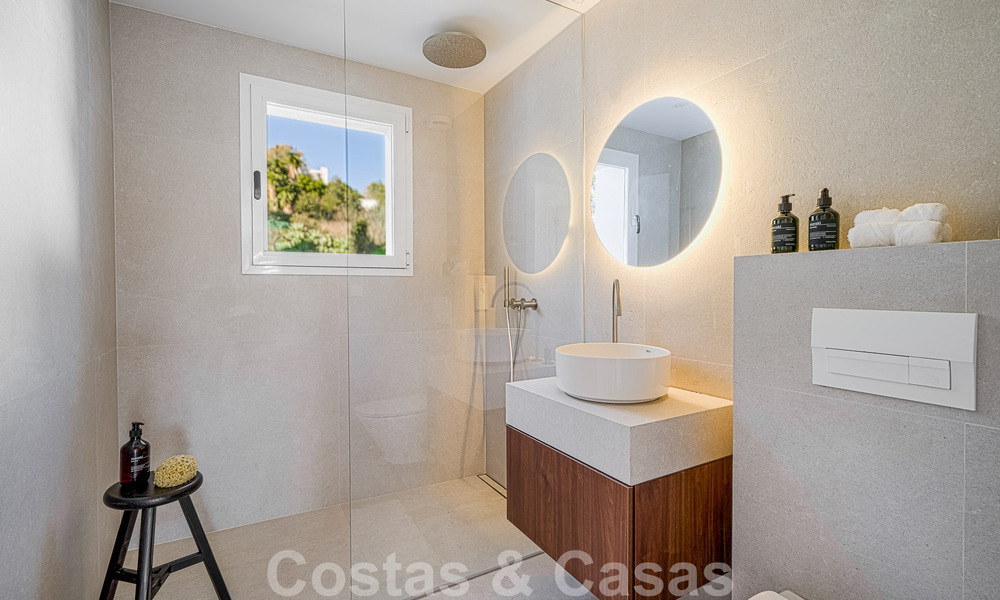 Très charmant et spacieux penthouse de luxe à vendre avec vue sur la mer depuis le solarium à La Quinta, Benahavis - Marbella 49983