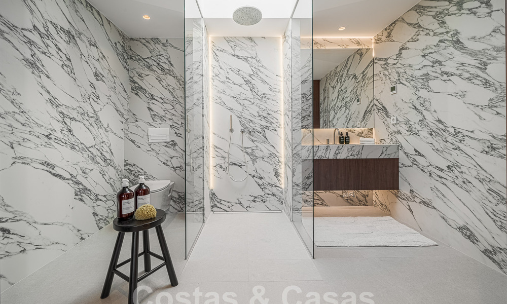 Très charmant et spacieux penthouse de luxe à vendre avec vue sur la mer depuis le solarium à La Quinta, Benahavis - Marbella 49987