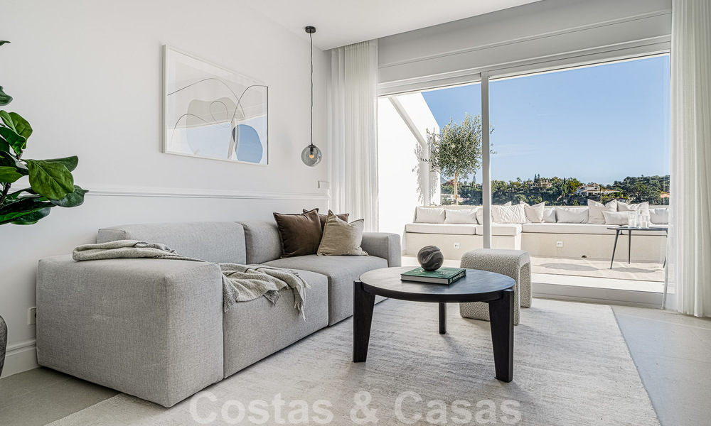 Très charmant et spacieux penthouse de luxe à vendre avec vue sur la mer depuis le solarium à La Quinta, Benahavis - Marbella 49988