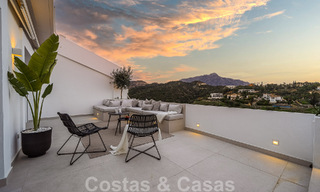 Très charmant et spacieux penthouse de luxe à vendre avec vue sur la mer depuis le solarium à La Quinta, Benahavis - Marbella 49994 