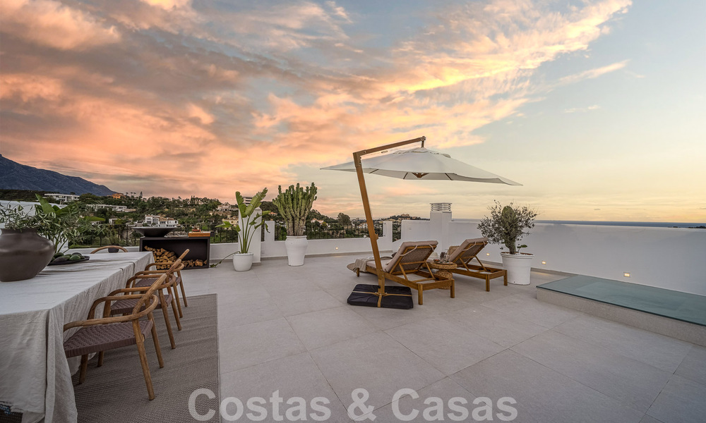Très charmant et spacieux penthouse de luxe à vendre avec vue sur la mer depuis le solarium à La Quinta, Benahavis - Marbella 49995