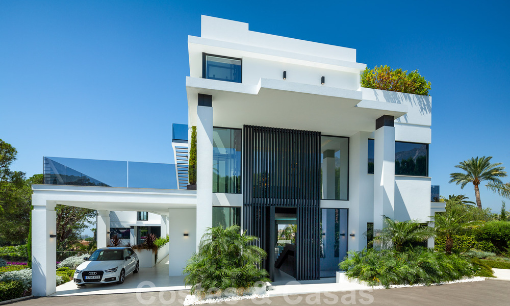 Vente d'une villa de luxe contemporaine et indépendante avec vue panoramique sur la montagne et la mer, au cœur de la Golden Mile de Marbella 49882