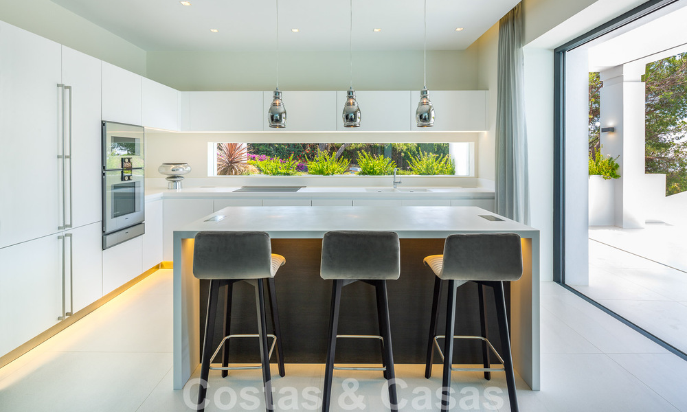 Vente d'une villa de luxe contemporaine et indépendante avec vue panoramique sur la montagne et la mer, au cœur de la Golden Mile de Marbella 49883