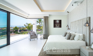 Vente d'une villa de luxe contemporaine et indépendante avec vue panoramique sur la montagne et la mer, au cœur de la Golden Mile de Marbella 49888 