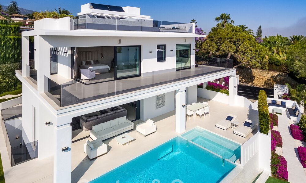 Vente d'une villa de luxe contemporaine et indépendante avec vue panoramique sur la montagne et la mer, au cœur de la Golden Mile de Marbella 49897
