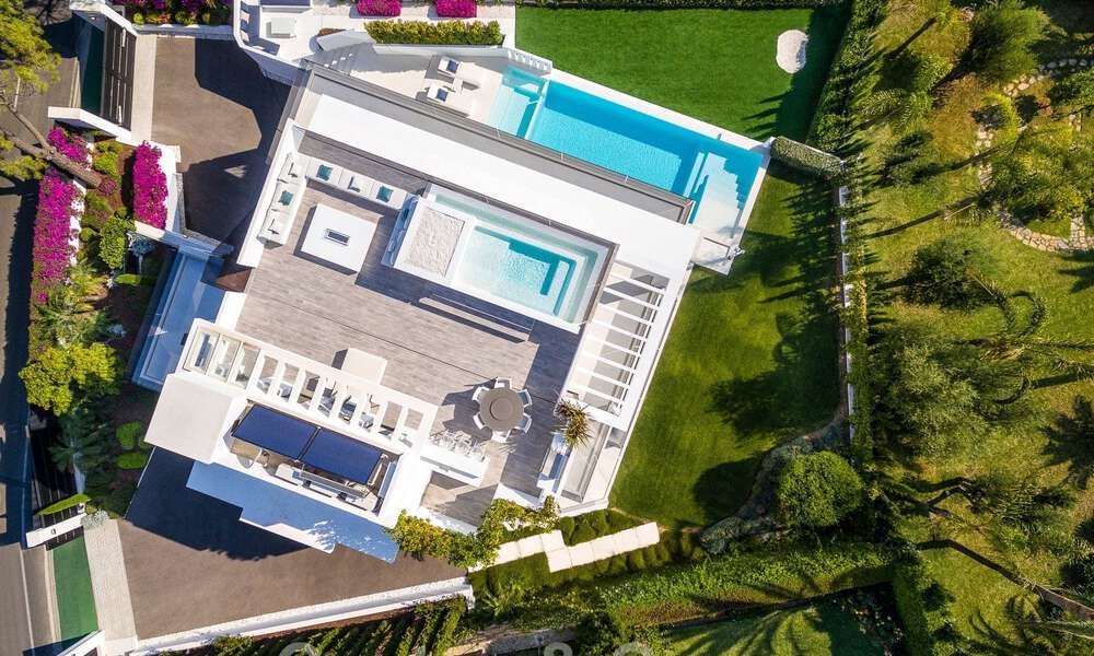 Vente d'une villa de luxe contemporaine et indépendante avec vue panoramique sur la montagne et la mer, au cœur de la Golden Mile de Marbella 49899