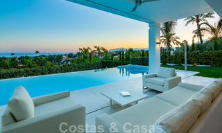 Vente d'une villa de luxe contemporaine et indépendante avec vue panoramique sur la montagne et la mer, au cœur de la Golden Mile de Marbella 49901 