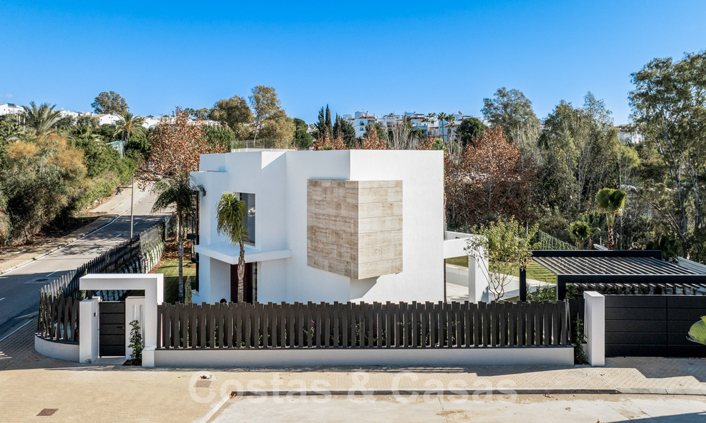 Deux prestigieuses villas de construction neuve à vendre à proximité d'un superbe club de golf sur le nouveau Golden Mile, entre Marbella et Estepona 64364