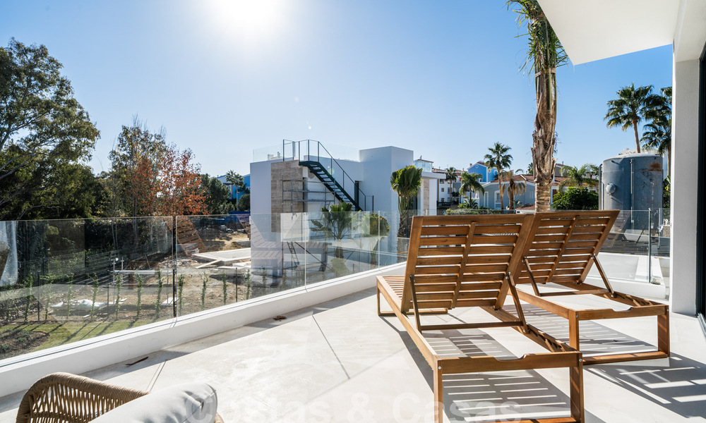 Deux prestigieuses villas de construction neuve à vendre à proximité d'un superbe club de golf sur le nouveau Golden Mile, entre Marbella et Estepona 64369