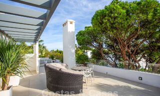 Villa moderne et luxueuse à vendre, située au centre de Marbella, à quelques pas de la plage, sur le Golden Mile 60494 