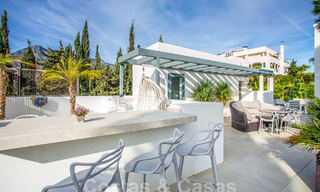 Villa moderne et luxueuse à vendre, située au centre de Marbella, à quelques pas de la plage, sur le Golden Mile 60496 