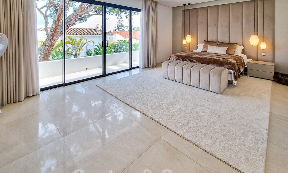 Villa moderne et luxueuse à vendre, située au centre de Marbella, à quelques pas de la plage, sur le Golden Mile 60503