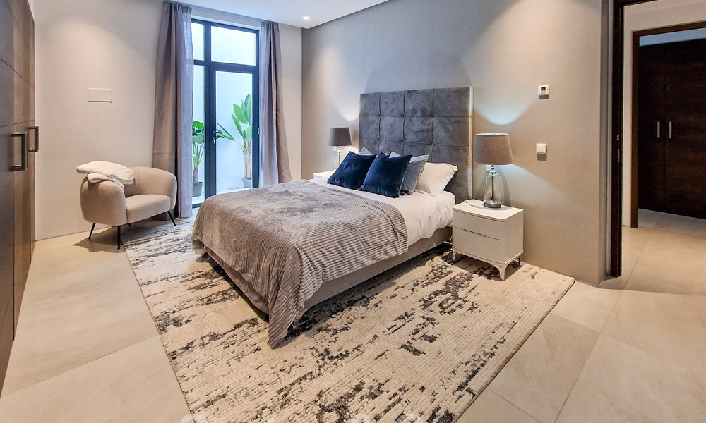 Villa moderne et luxueuse à vendre, située au centre de Marbella, à quelques pas de la plage, sur le Golden Mile 60506