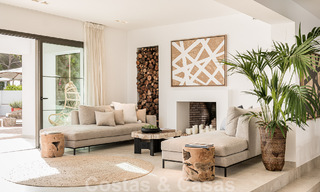 Charmante villa espagnole de luxe à vendre, entourée d'une beauté naturelle et bordant la plage des dunes à Marbella 49684 