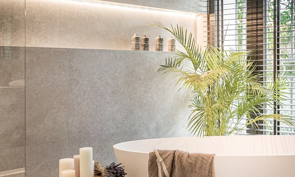 Charmante villa espagnole de luxe à vendre, entourée d'une beauté naturelle et bordant la plage des dunes à Marbella 49702