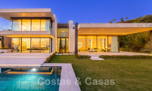 Vente d'une villa de conception architecturale, prête à être emménagée, avec vue sur la mer, dans un prestigieux quartier résidentiel protégé, sur les collines de La Quinta, à Benahavis - Marbella 49249