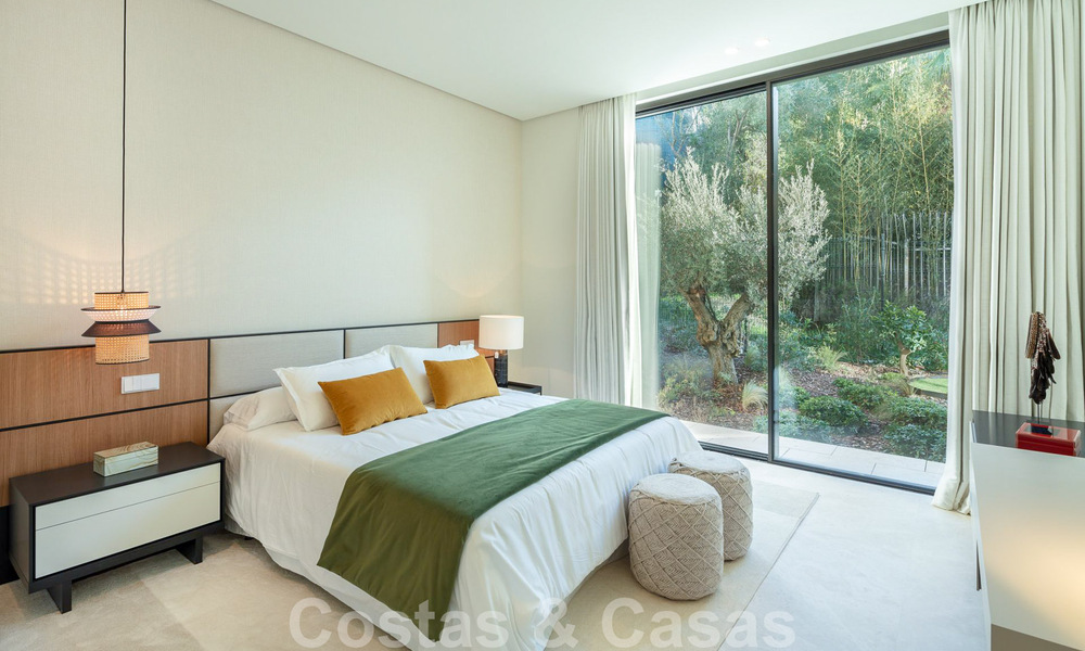 Vente d'une villa de conception architecturale, prête à être emménagée, avec vue sur la mer, dans un prestigieux quartier résidentiel protégé, sur les collines de La Quinta, à Benahavis - Marbella 49267