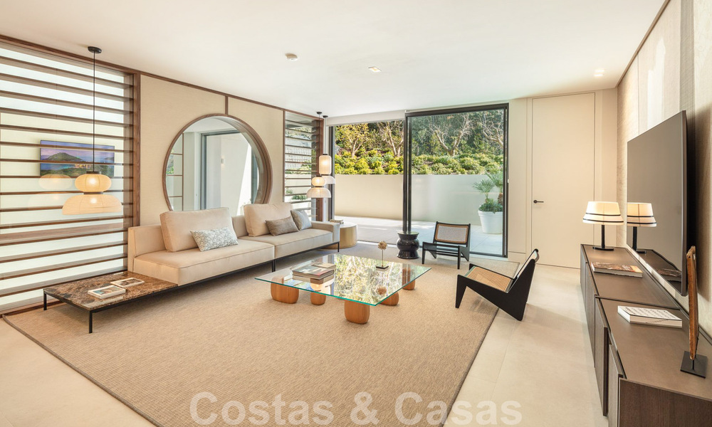 Vente d'une villa de conception architecturale, prête à être emménagée, avec vue sur la mer, dans un prestigieux quartier résidentiel protégé, sur les collines de La Quinta, à Benahavis - Marbella 49274