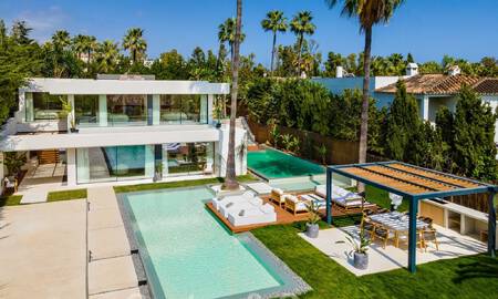 Vente d'une villa de luxe moderne au design contemporain, située à proximité de Puerto Banus, Marbella 49404