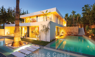 Vente d'une villa de luxe moderne au design contemporain, située à proximité de Puerto Banus, Marbella 49437 