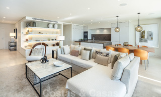 Magnifique penthouse avec de grandes terrasses à vendre dans le quartier privilégié de Puente Romano, Golden Mile, Marbella 49731 