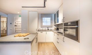 Appartement sophistiqué à vendre à quelques pas de la plage, situé à Puente Romano sur le Golden Mile à Marbella 49769 