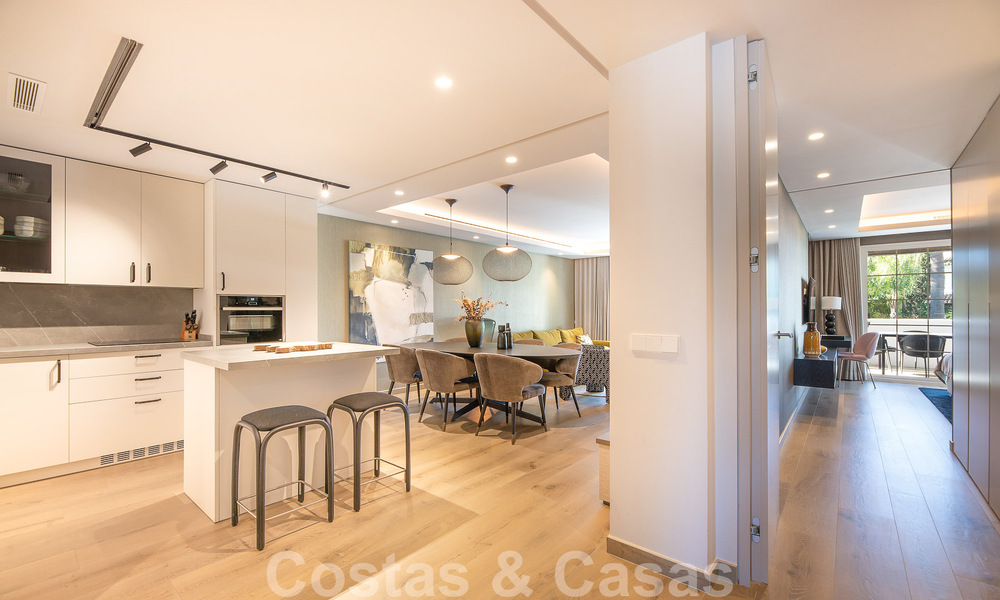 Appartement sophistiqué à vendre à quelques pas de la plage, situé à Puente Romano sur le Golden Mile à Marbella 49771