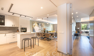 Appartement sophistiqué à vendre à quelques pas de la plage, situé à Puente Romano sur le Golden Mile à Marbella 49771 