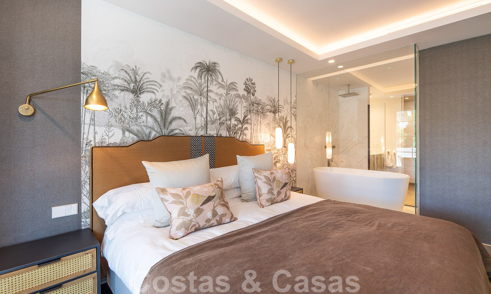 Appartement sophistiqué à vendre à quelques pas de la plage, situé à Puente Romano sur le Golden Mile à Marbella 49773