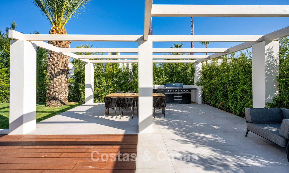 Villa méditerranéenne de luxe à vendre dans un quartier résidentiel prestigieux entouré des terrains de golf de la vallée de Nueva Andalucia, Marbella 54166
