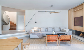 Villa méditerranéenne de luxe à vendre dans un quartier résidentiel prestigieux entouré des terrains de golf de la vallée de Nueva Andalucia, Marbella 54168 