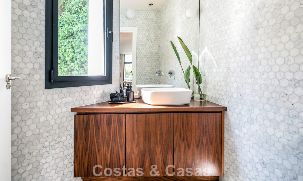 Villa méditerranéenne de luxe à vendre dans un quartier résidentiel prestigieux entouré des terrains de golf de la vallée de Nueva Andalucia, Marbella 54171