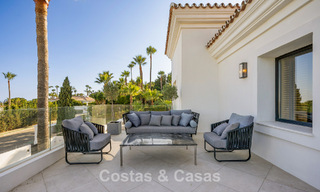 Villa méditerranéenne de luxe à vendre dans un quartier résidentiel prestigieux entouré des terrains de golf de la vallée de Nueva Andalucia, Marbella 54199 