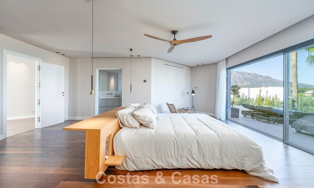 Villa méditerranéenne de luxe à vendre dans un quartier résidentiel prestigieux entouré des terrains de golf de la vallée de Nueva Andalucia, Marbella 54207