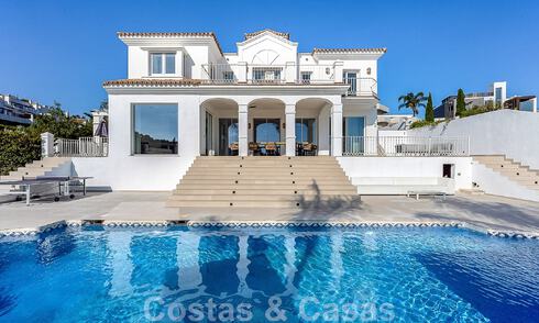 Spacieuse villa méditerranéenne à vendre située dans une urbanisation privilégiée de Nueva Andalucia, Marbella 50552