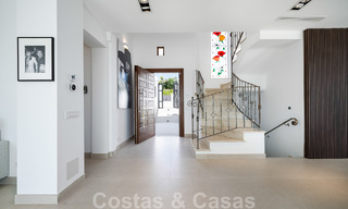 Spacieuse villa méditerranéenne à vendre située dans une urbanisation privilégiée de Nueva Andalucia, Marbella 50557 