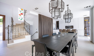 Spacieuse villa méditerranéenne à vendre située dans une urbanisation privilégiée de Nueva Andalucia, Marbella 50558 