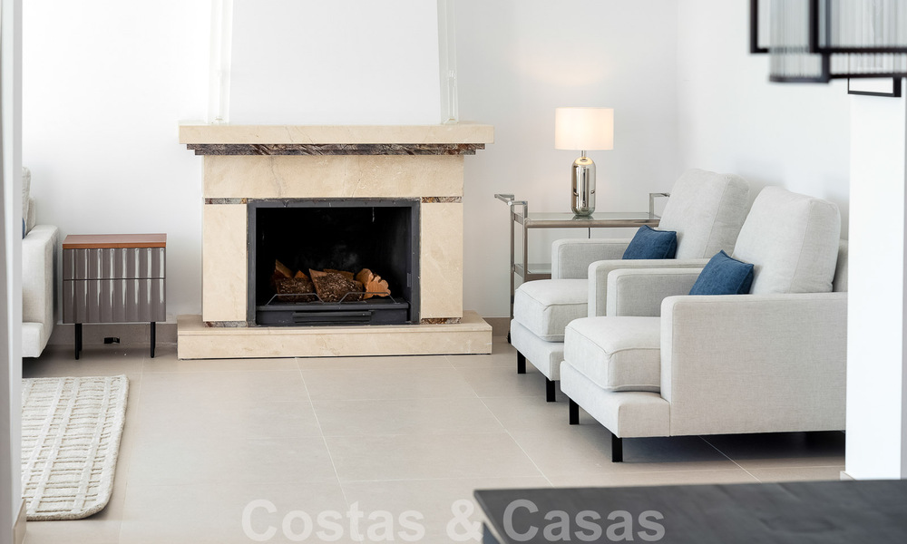 Spacieuse villa méditerranéenne à vendre située dans une urbanisation privilégiée de Nueva Andalucia, Marbella 50565