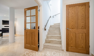 Spacieuse villa méditerranéenne à vendre située dans une urbanisation privilégiée de Nueva Andalucia, Marbella 50591 