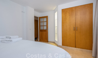 Spacieuse villa méditerranéenne à vendre située dans une urbanisation privilégiée de Nueva Andalucia, Marbella 50596 