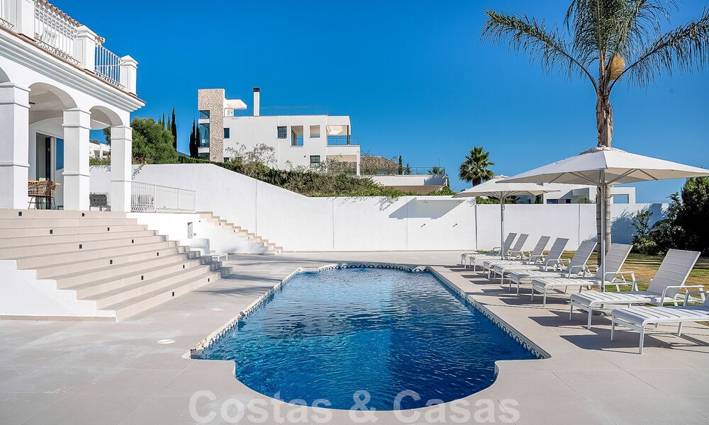 Spacieuse villa méditerranéenne à vendre située dans une urbanisation privilégiée de Nueva Andalucia, Marbella 50602