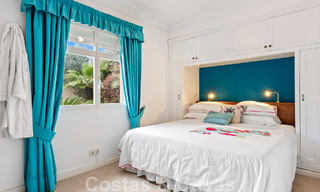 Maison espagnole à vendre sur un vaste terrain situé dans une zone tranquille à une courte distance du centre d'Estepona 50895 