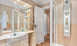 Maison espagnole à vendre sur un vaste terrain situé dans une zone tranquille à une courte distance du centre d'Estepona 50898 