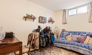 Maison espagnole à vendre sur un vaste terrain situé dans une zone tranquille à une courte distance du centre d'Estepona 50903 