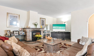 Maison espagnole à vendre sur un vaste terrain situé dans une zone tranquille à une courte distance du centre d'Estepona 50909 