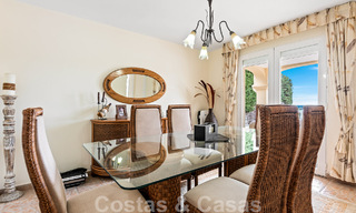 Maison espagnole à vendre sur un vaste terrain situé dans une zone tranquille à une courte distance du centre d'Estepona 50911 