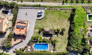 Maison espagnole à vendre sur un vaste terrain situé dans une zone tranquille à une courte distance du centre d'Estepona 50917 