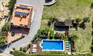 Maison espagnole à vendre sur un vaste terrain situé dans une zone tranquille à une courte distance du centre d'Estepona 50918 
