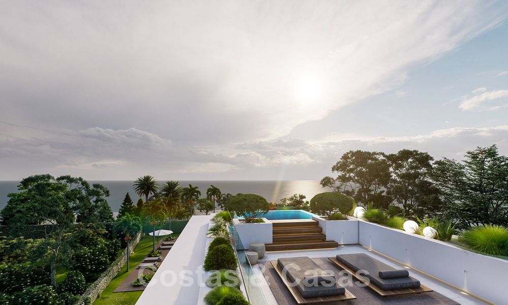 Nouvelle villa de conception contemporaine à vendre à deux pas de la nouvelle plage du Golden Mile, entre Marbella et Estepona 50025