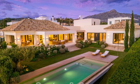 Villa de luxe méditerranéenne indépendante à vendre avec vue sur la mer, entourée de terrains de golf à Nueva Andalucia, Marbella 50733